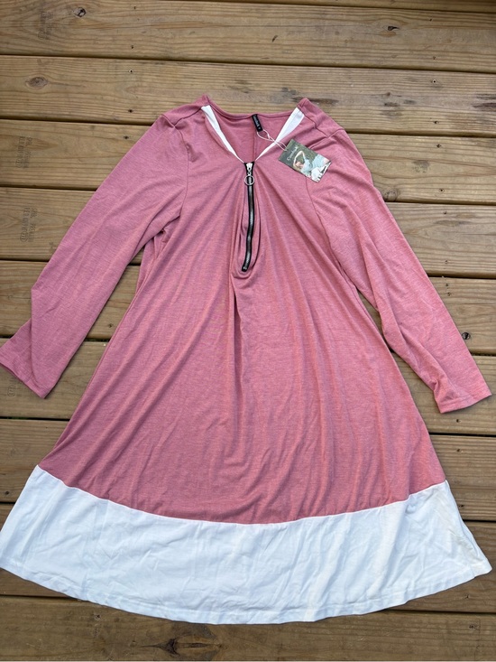 Dresses & Skirts - Women's Pink and White Long SleeveWomen's Pink and White Long Sleeve Tunic Dress